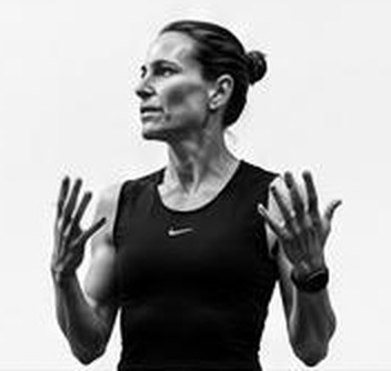 Anne Haug bei einem Vortrag